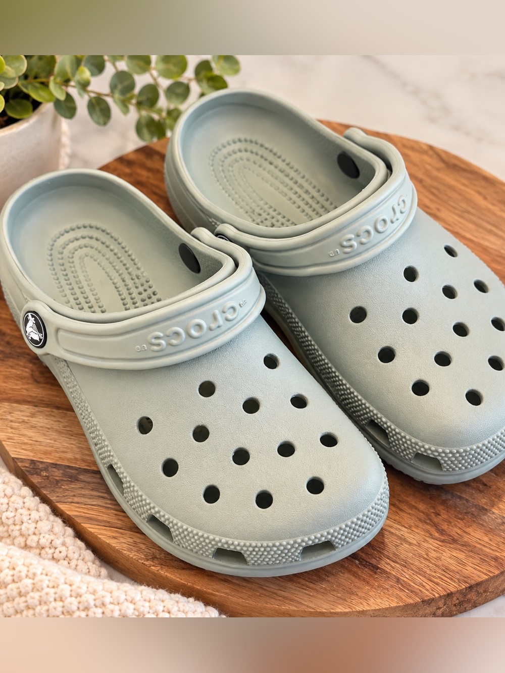 CROCS Women’s Classic Clog in smoky blue